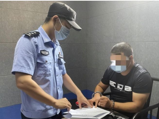 少女为五十岁男子代孕，涉事公司遭罚，伦理与法律交织的争议事件分析
