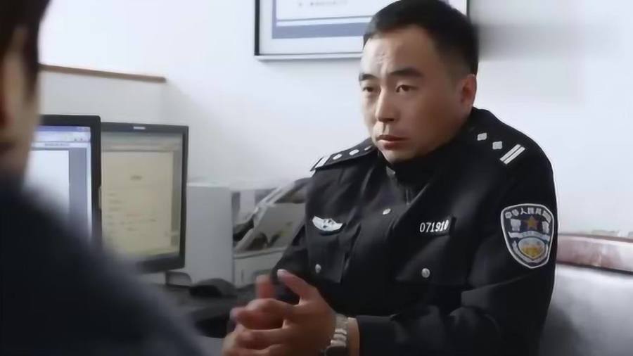女子举报交警丈夫弃子事件引发社会热议——警方通报解析