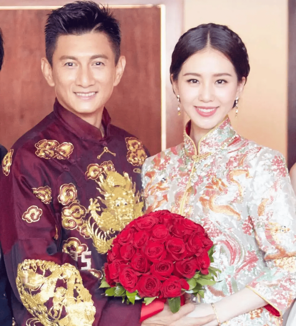 吴奇隆刘诗诗互动，荧幕内外的甜蜜瞬间